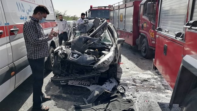 سخنگوی سازمان آتش نشانی و خدمات ایمنی شهرداری تهران از جانباختن یک تن و مصدوم شدن چهار تن دیگر در پی تصادف خودرو ۲۰۷ در جاده ورامین خبر داد.