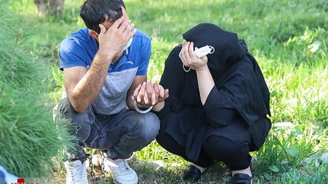رئیس پلیس مبارزه با موادمخدر تهران بزرگ از دستگیری یک زوج قاچاقچی خبر داد و افزود: متهمان در یک عملیات پلیسی دستگیر و از آنان ۵۴ کیلو افیون حشیش و تریاک کشف شد.