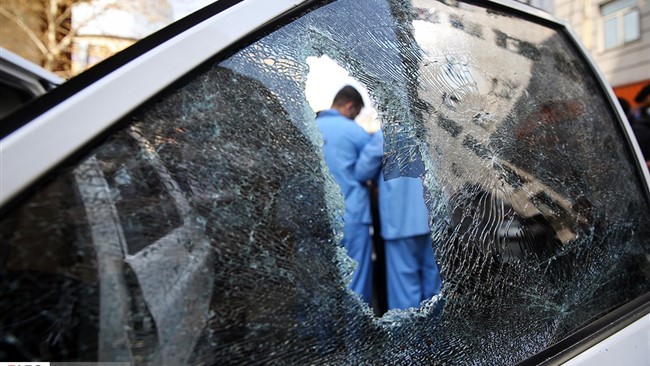 رئیس پایگاه ششم پلیس امنیت عمومی تهران بزرگ از دستگیری عاملان تخریب ۶ دستگاه خودرو‌های شهروندان ساکن در محله نبرد خبر داد و گفت: متهمان در مخفیگاهشان دستگیر شدند.