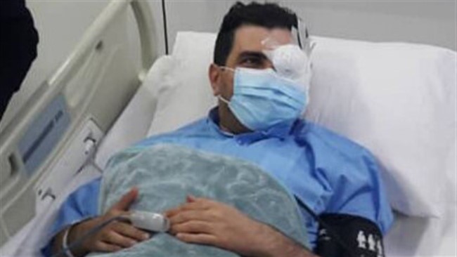 معاون درمان دانشگاه علوم پزشکی تبریز گفت: به شنوایی و بینایی پزشک میانه‌ای که هفته قبل مورد سو‍ء قصد قرار گرفته بود، آسیب جدی وارد شده و نمی‌توان پیش‌بینی کرد که تا چه اندازه امکان برگشت آنها وجود دارد.
