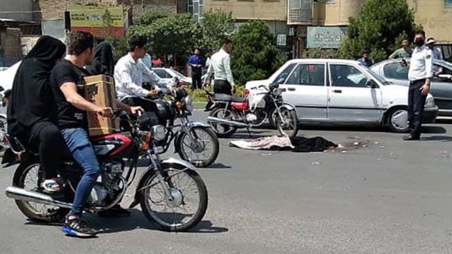 بر اثر برخورد یک دستگاه خودروی سواری زانتیا با عابر پیاده در شهرستان اراک، عابر پیاده جان باخت.