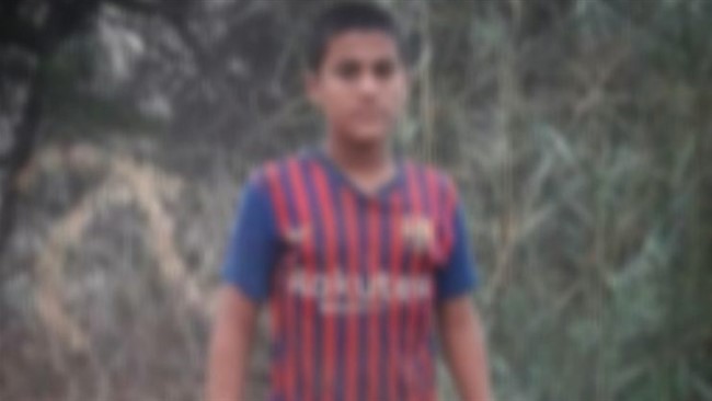 محمد کودک کار ۱۴ ساله، به دلیل فقر و تنگدستی صبح امروز خودش را به دار آویخت.