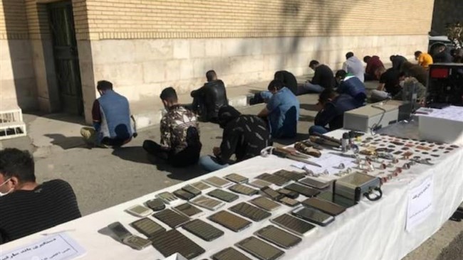 با انجام عملیات ۴۸ ساعته پلیس ۲۵  باند سرقت حرفه‌ای در استان البرز دستگیر شدند.