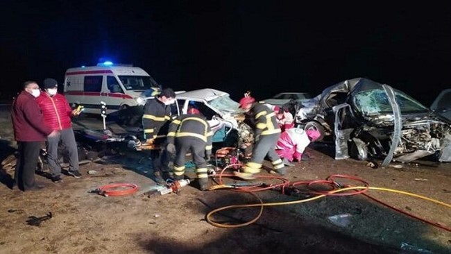 برخورد خودروی هنرمندان ارومیه‌ای با یک سواری در جاده سلماس منجر به مرگ 4 سرنشین این دو خودرو شد.
