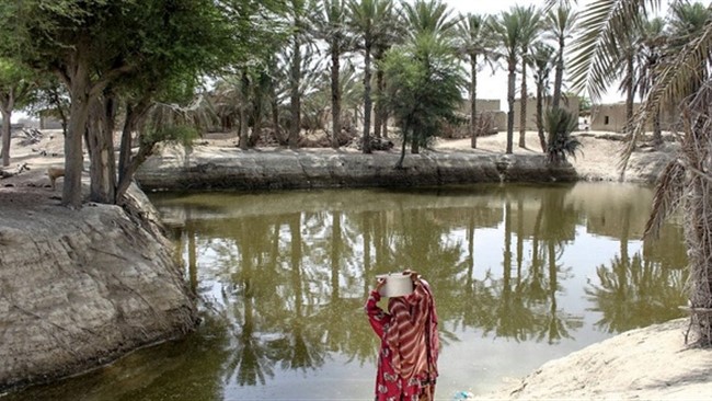 نوجوان ۱۴ ساله اهل روستای تنگ چویل شهرستان باغملک استان خوزستان که برای تامین آب شرب خانواده اش به رودخانه رفته بود جان‌ خود را از دست داد.