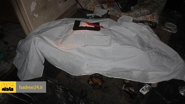 در 2حادثه جداگانه در پایتخت، 2مرد به قتل رسیدند و کارآگاهان پلیس آگاهی تهران در تعقیب عاملان این 2جنایت هستند. یکی از این قربانیان جسدش داخل یک چمدان در خانه ای قدیمی در جنوب تهران کشف شده است.
