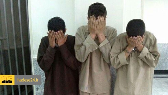 تحقیقات از 3 پسرعمو که متهم هستند پس از ربودن پسری نوجوان او را مورد تعرض قرار داده‌اند در دادگاه جرایم اطفال استان تهران آغاز شد.