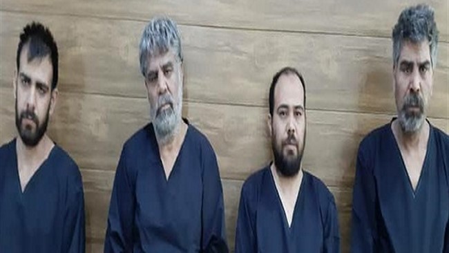 پلیس آگاهی البرز تصویر چهار سارق مامور نمای این استان را منتشر کرد.