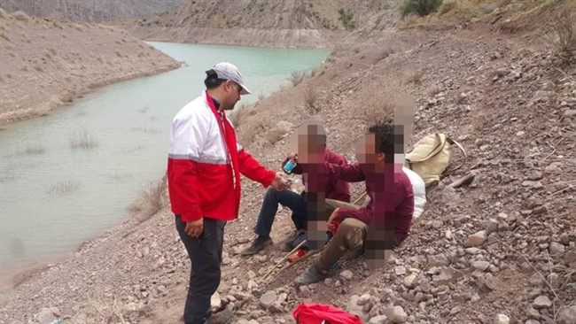 رئیس جمعیت هلال احمر ساوه شهرستان گفت: با تلاش ۱۶ ساعته نجاتگران جمعیت هلال احمر این شهرستان، دو نفر مفقود شده در کوه های جلایر نجات یافتند.