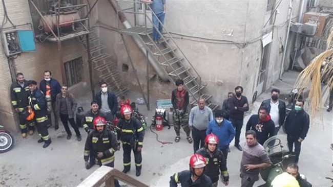 بامداد پنجشنبه ۳۰ دیماه، وقوع حریق منجر به محبوس شدن ۴ نفر از کارکنان یک باشگاه بدنسازی در شیراز شد.