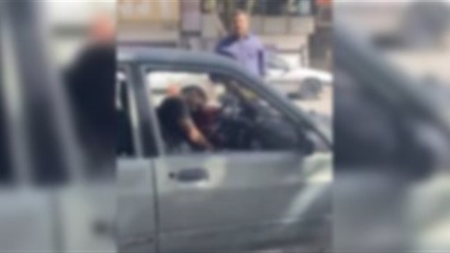 رئیس کل دادگستری استان کردستان درباره فیلم منتشر شده در فضای مجازی مبنی بر کشته شدن یک شهروند در داخل خودرو در سنندج گفت: در این رابطه پرونده قضایی تشکیل شده است.