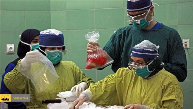 اهدای اعضای بیمار مرگ مغزی در دانشگاه علوم پزشکی مشهد، موجب نجات و ادامه زندگی سه بیمار نیازمند به عضو شد.