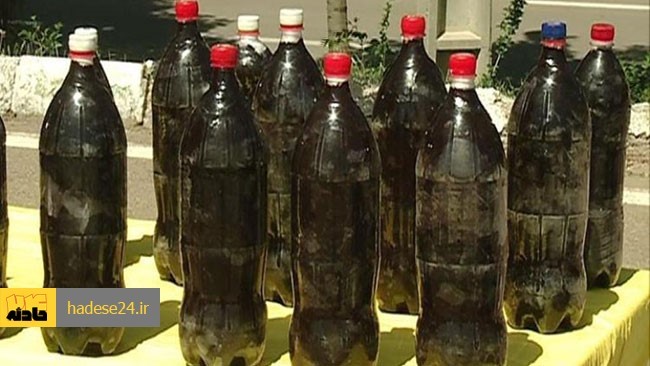 فرمانده انتظامی شهرستان آباده گفت: با تلاش مأموران انتظامی ۹ کیلو و ۴۰۰ گرم تریاک در بطری‌های نوشابه در این شهرستان کشف شد.