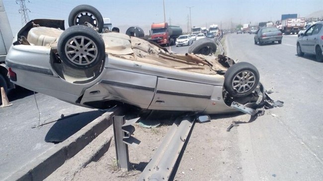 فرمانده انتظامی شهرستان سراوان از واژگونی یک خودروی تویوتا در محور سراوان- خاش، با ۹ فوتی خبرداد.