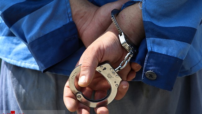 فرمانده انتظامی شهرستان چهارباغ از دستگیری ۲ سارق اماکن خصوصی با اعتراف به ۳۶ فقره سرقت از اماکن خصوصی خبر داد.