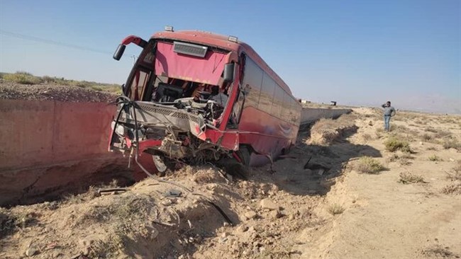 سرپرست جمعیت هلال احمر آذربایجان غربی گفت: انحراف از جاده یک دستگاه اتوبوس در محور شوط _چایپاره ۸ مصدوم بر جای گذاشت.