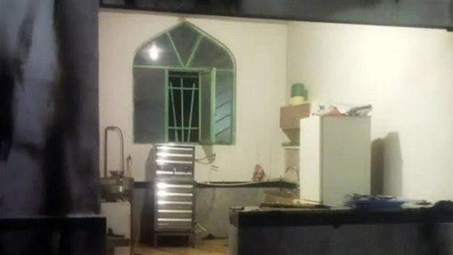 شب گذشته تعدادی اغتشاش‌گر عوامل منافقین به مسجد امام هادی (ع) خرم‌آباد حمله کردند.