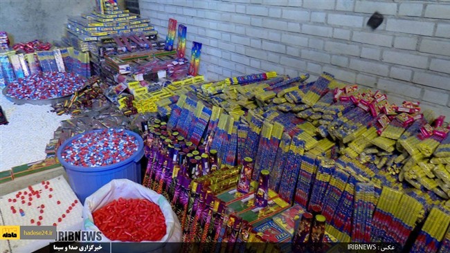 رئیس پلیس امنیت اقتصادی تهران بزرگ از کشف ۶۸۲ کیلوگرم مواد محترقه قاچاق از یک مغازه در جنوب تهران خبر داد.