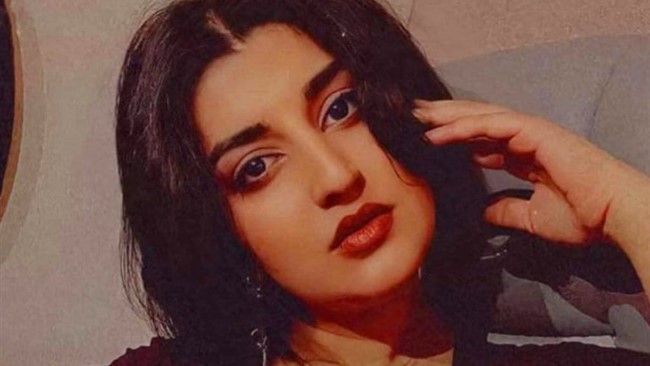ایمان سامی با نام کاربری «ماریا»، زن اینفلوئنسر ۲۰ ساله اهل کردستان در آستانه «روز جهانی زنان» در اربیل عراق به دست برادرش به قتل رسید. او که در شبکه‌های اجتماعی خود به دفاع از حقوق زنان می‌پرداخت، عاشق آواز نیز بود و‌ گاهی ویدیوهایی از آواز خواندن خود منتشر می‌کرد.
