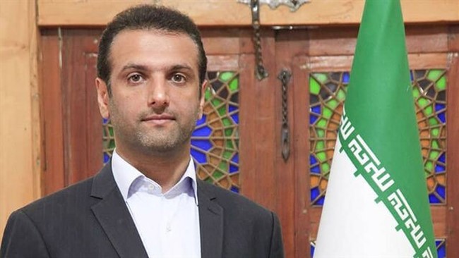 مدیرکل سابق میراث فرهنگی و گردشگری استان گلستان در مسیر تهران به گرگان دچار سانحه تصادف شدید شد.