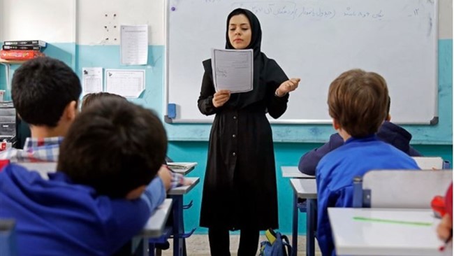 مدیرکل آموزش و پرورش استان یزد گفت: طرح رتبه بندی معلمان هم معلمان شاغل در گروه اداری و هم معلمان فعال در آموزشگاه‌ها را شامل می‌شود.