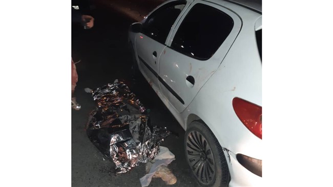 سخنگوی سازمان آتش نشانی و خدمات ایمنی شهرداری تهران از جانباختن یک و مصدومیت دو نفر در پی تصادف خودرو و کامیون در جاده قدیم دماوند خبر داد.