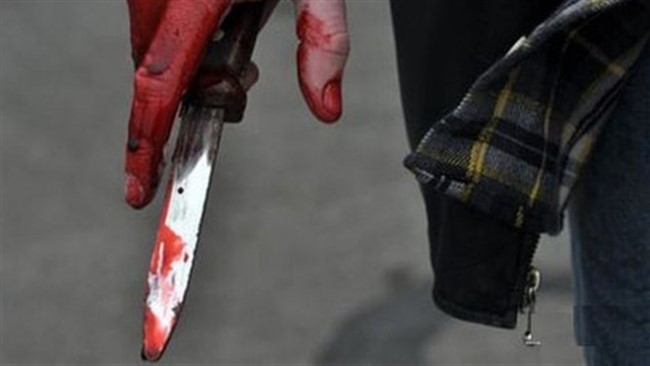 2پسر جوان بر سر اختلافات مالی در مقابل پارکی در مشهد درگیر شدند و یکی از آنها با ضربه چاقو دیگری را به قتل رساند.