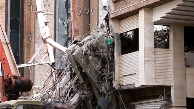 وزیر کشور از افزایش تعداد جانباختگان حادثه ریزش ساختمان متروپل آبادان به ۲۸ نفر خبر داد.