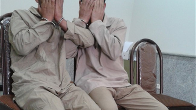 فرمانده انتظامی شهرستان چالوس از دستگیری ۲ زورگیر «مامورنما» از اتباع خارجه در شهرستان چالوس خبر داد.