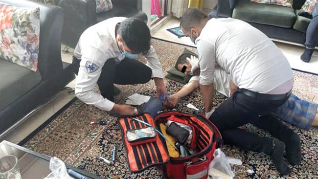 مرد 62 ساله ای که همسر دومش را در حاشیه یکی از خیابان های منطقه الهیه مشهد به قتل رسانده بود، با آن که ساعتی بعد توسط کارآگاهان به مرکز درمانی انتقال یافت اما بر اثر عوارض ناشی از تزریق انسولین و مصرف قرص جان سپرد.