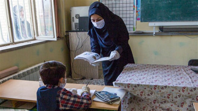 عضو کمیسیون آموزش مجلس یازدهم از اجرایی شدن قانون رتبه‌بندی معلمان تا پایان خرداد ماه خبر داد.