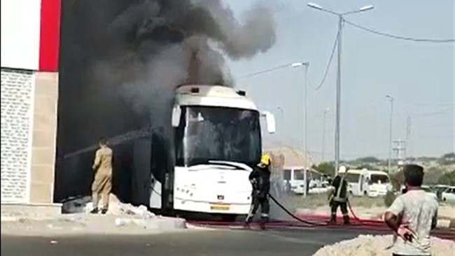 معاون عملیات سازمان آتش‌نشانی و خدمات ایمنی شهرداری مشهد گفت: اتوبوس سرویس کارکنان یک شرکت در شهرک صنعتی توس در مسیر انتقال کارکنان دچار حریق شد. علت این  آتش‌سوزی در دست بررسی است.
