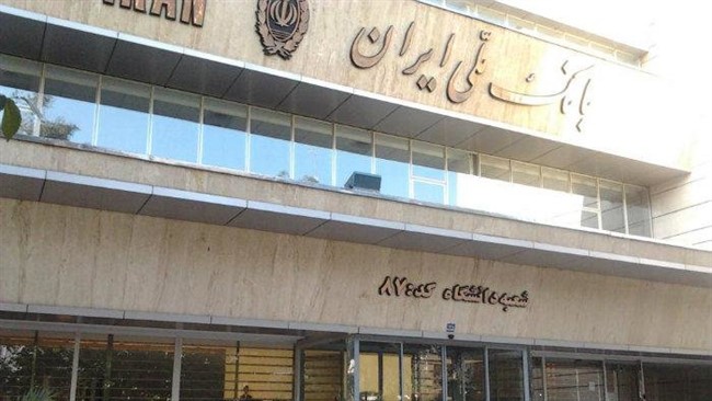 سارقان حرفه‌ای در تعطیلات خرداد وارد بانک ملی شعبه دانشگاه در پایتخت شدند و پس از تخریب 250صندوق امانات، محتویات 168صندوق را سرقت کردند.
