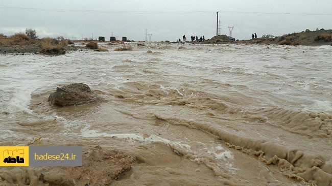 پیکر بی جان پسر بچه سه ساله در رودخانه رودبال پیدا شد و آمار کشته های سیل استهبان به ۲۳ نفر رسید اما هنوز یک مفقودی پیدا نشده است.