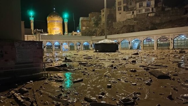 استاندار تهران از مرگ ۱۰ تن و مفقودی ۱۶ تن در سیل شب گذشته شهرستان فیروزکوه خبرداد.