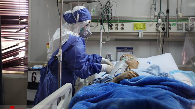 بر اساس اعلام وزارت بهداشت، در طول ۲۴ ساعت گذشته، متاسفانه ۷۱ بیمار مبتلا به کووید۱۹ در کشور جان خود را از دست دادند و مجموع جان باختگان این بیماری، به ۱۴۳ هزار و ۱۵ نفر رسید.