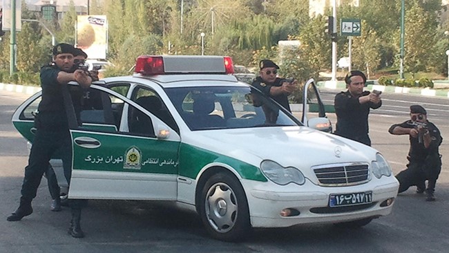 رئیس پلیس آگاهی پایتخت از دستگیری یک مجرم حرفه‌ای در شرق تهران خبر داد و گفت: خودروی متهم برای اعمال مجرمانه مجهز به سیستم دودزا و میخ پرتاب‌کن، بود.