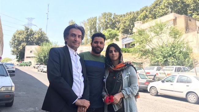 سپیده رشنو، ساعتی قبل با تودیع وثیقه ۸۰۰ میلیون تومانی، پس از حدود ۴۰ روز بازداشت، موقتا آزاد شد.