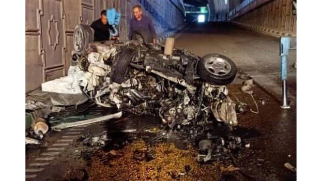 سخنگوی سازمان آتش نشانی و خدمات ایمنی شهر تهران از جانباختن دو مرد جوان و مصدومیت یک زن در پی سقوط خودرو از پل صدر خبر داد.
