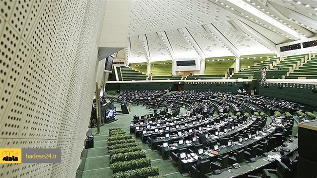 نماینده مردم اسدآباد در مجلس شورای اسلامی با انتقاد از اجرایی نشدن کامل قانون رتبه بندی معلمان گفت: اگر قرار است در بحث تعلیم و تربیت موفق باشیم، همه افراد فعال در آموزش و پرورش در این زمینه موثرند.
