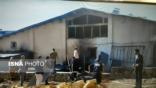 سرپرست تیم اعزامی آتش‌نشانی شهرداری مهدیشهر از جان‌باختن یک کارگر در اثر انفجار در یک واحد صنعتی این شهرستان خبر داد.