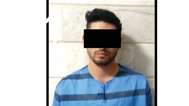 مردی که ۶ سال قبل در پی ارتباط پنهانی با یک زن جوان، شوهر او را به طرز وحشتناکی به قتل رسانده و جسدش را درون چاه فاضلاب انداخته بود، در زندان مرکزی مشهد به دار مجازات آویخته شد.