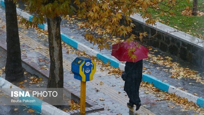 رئیس مرکز ملی پیش‌بینی و مدیریت بحران مخاطرات وضع هوا از تداوم بارش پراکنده در غالب مناطق کشور در روز جاری خبر داد.