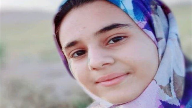 11 ماه از مفقود شدن زهرا، دختر دانش آموز زرین دشتی گذشته و او با سرنوشت نامعلومی مواجه شده است.