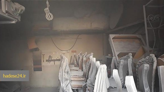 یک کارگاه تولید مبلمان در محله یافت آباد دچار آتش‌سوزی شد.