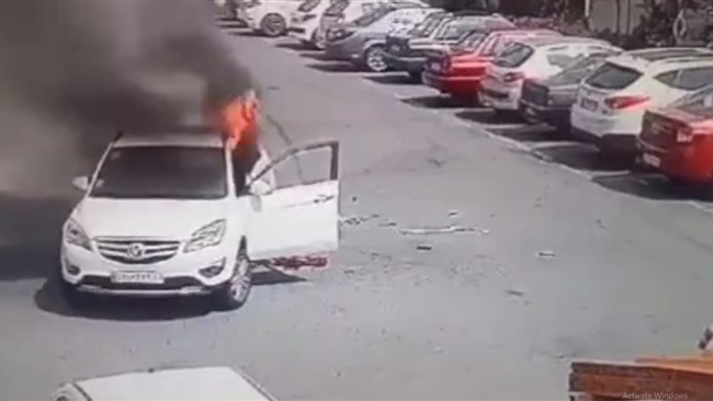 زن جوانی که توسط برادرش به آتش کشیده شده بود در بیمارستان سوانح سوختگی شهید مطهری جانباخت!