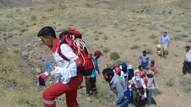 مدیرعامل جمعیت هلال احمر استان همدان از نجات جان مرد ۶۳ ساله پس از سقوط از ارتفاع در نهاوند خبر داد.
