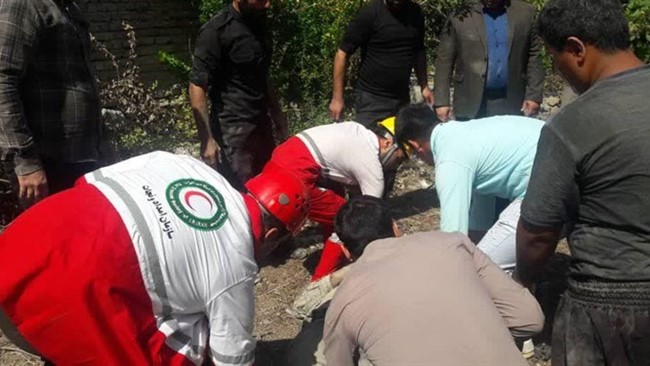 یک کارگر ساختمانی حین کار در ارتفاع یک ساختمان در حال ساخت در پیرانشهر سقوط کرد و جان باخت.