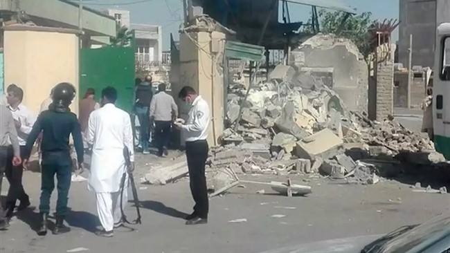 فرمانده انتظامی سیستان و بلوچستان با اشاره به حادثه حمله تروریستی اخیر به کلانتری ۱۶ زاهدان، گفت: در حال حاضر شناسایی و دستگیری حامیان، محرکین و تیم‌های رسانه‌ای که این حادثه تروریستی را پوشش دادند با جدیت در دستور کار قرار دارد.