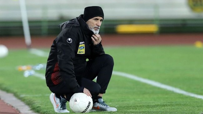 باشگاه پرسپولیس با استعفای یحیی گل‌محمدی مخالفت کرد.